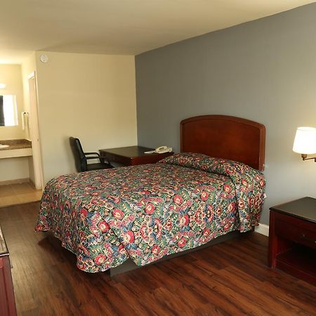 Economy Inn - Charlotte Ngoại thất bức ảnh